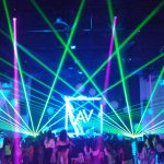 av10